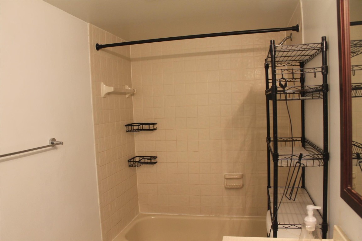 2039 Coral Ridge Dr 304