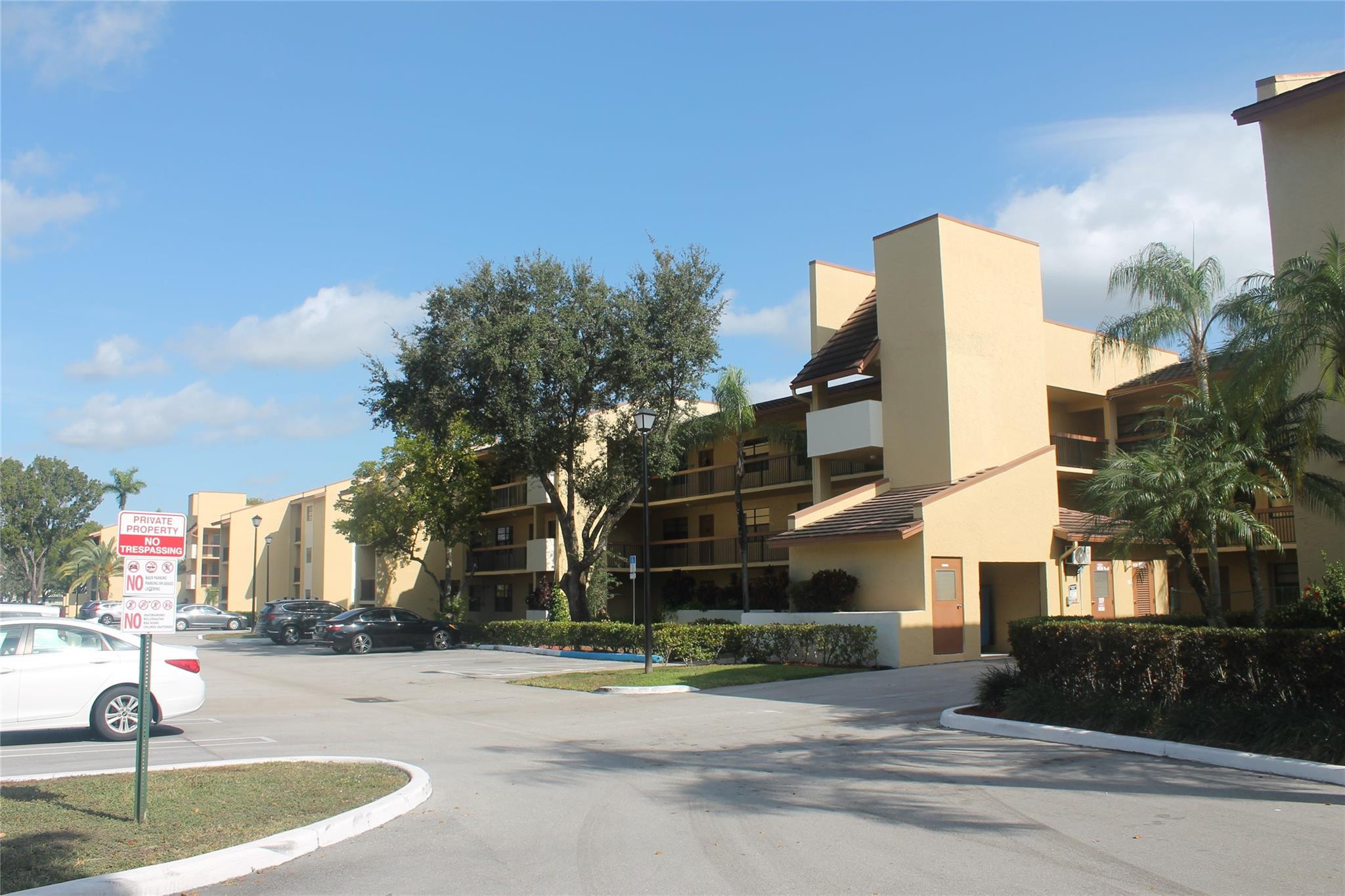 2039 Coral Ridge Dr 304