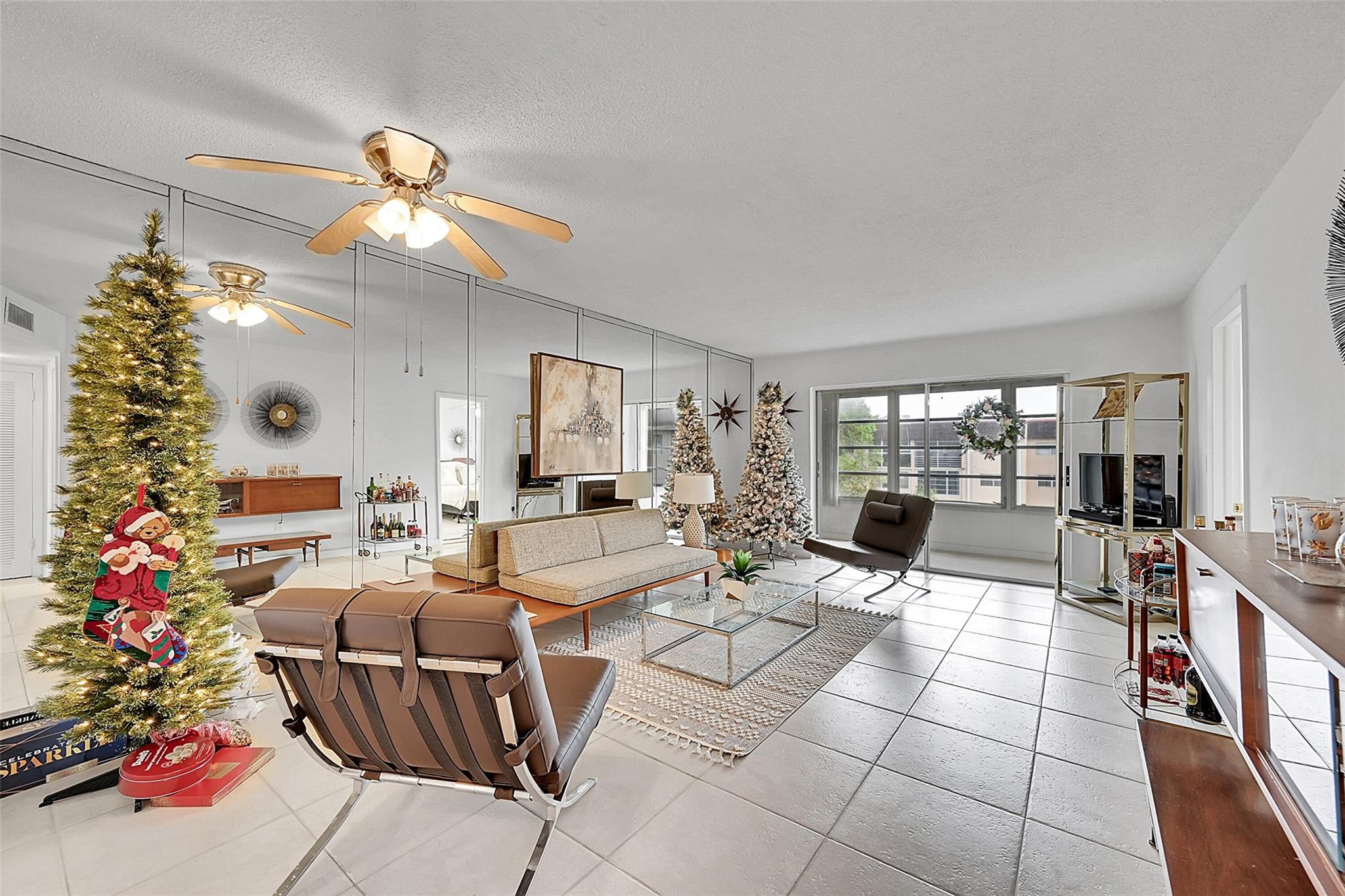 2780 N Pine Island Rd 312