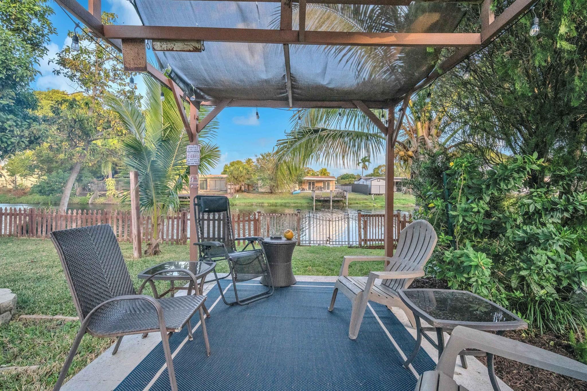 364 NW 69th Ter