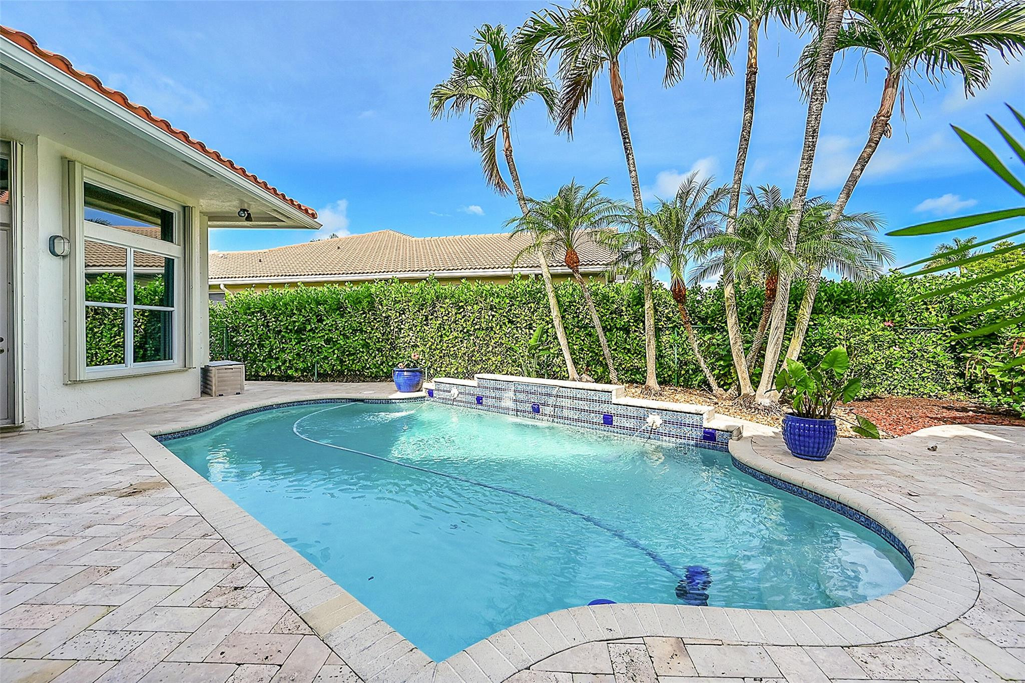 4971 NW 120th Ave
