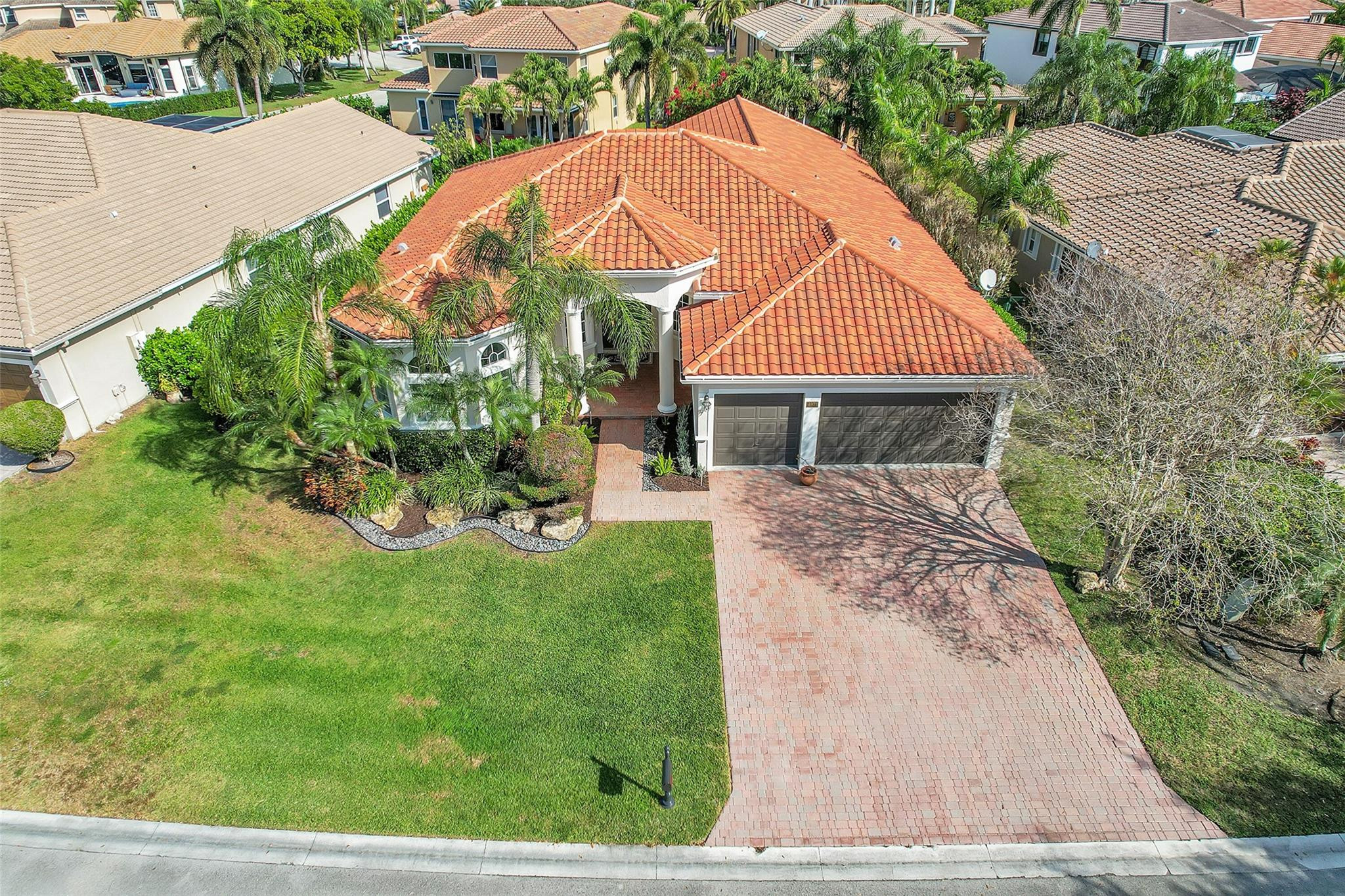 4971 NW 120th Ave