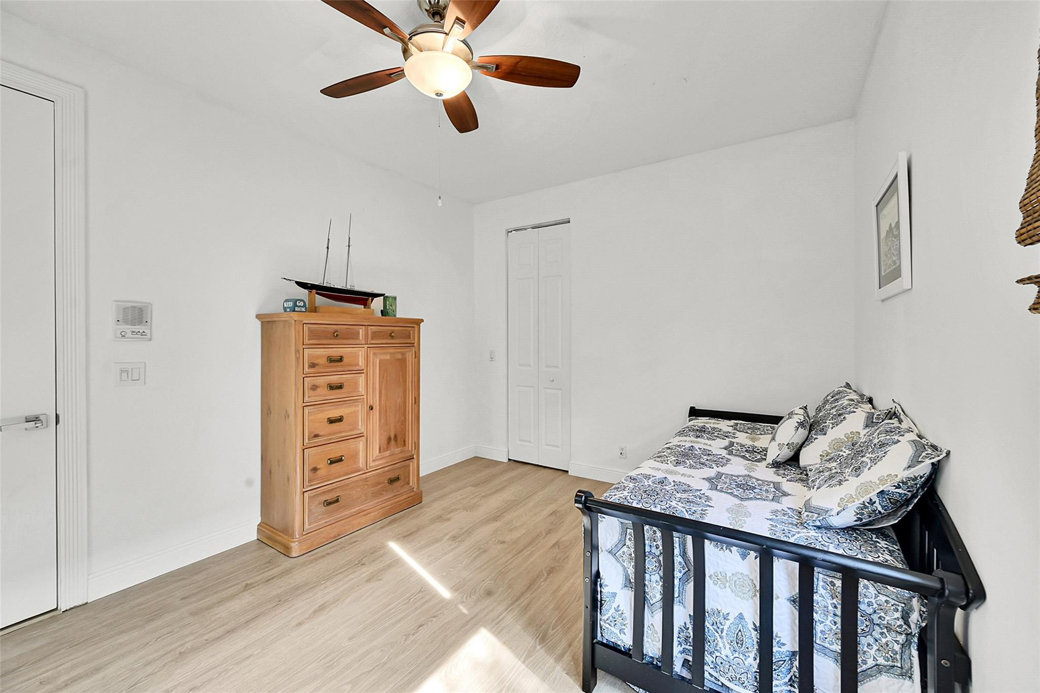 4971 NW 120th Ave