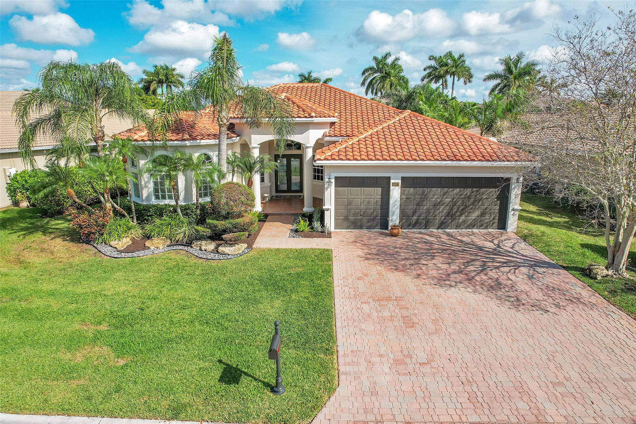 4971 NW 120th Ave