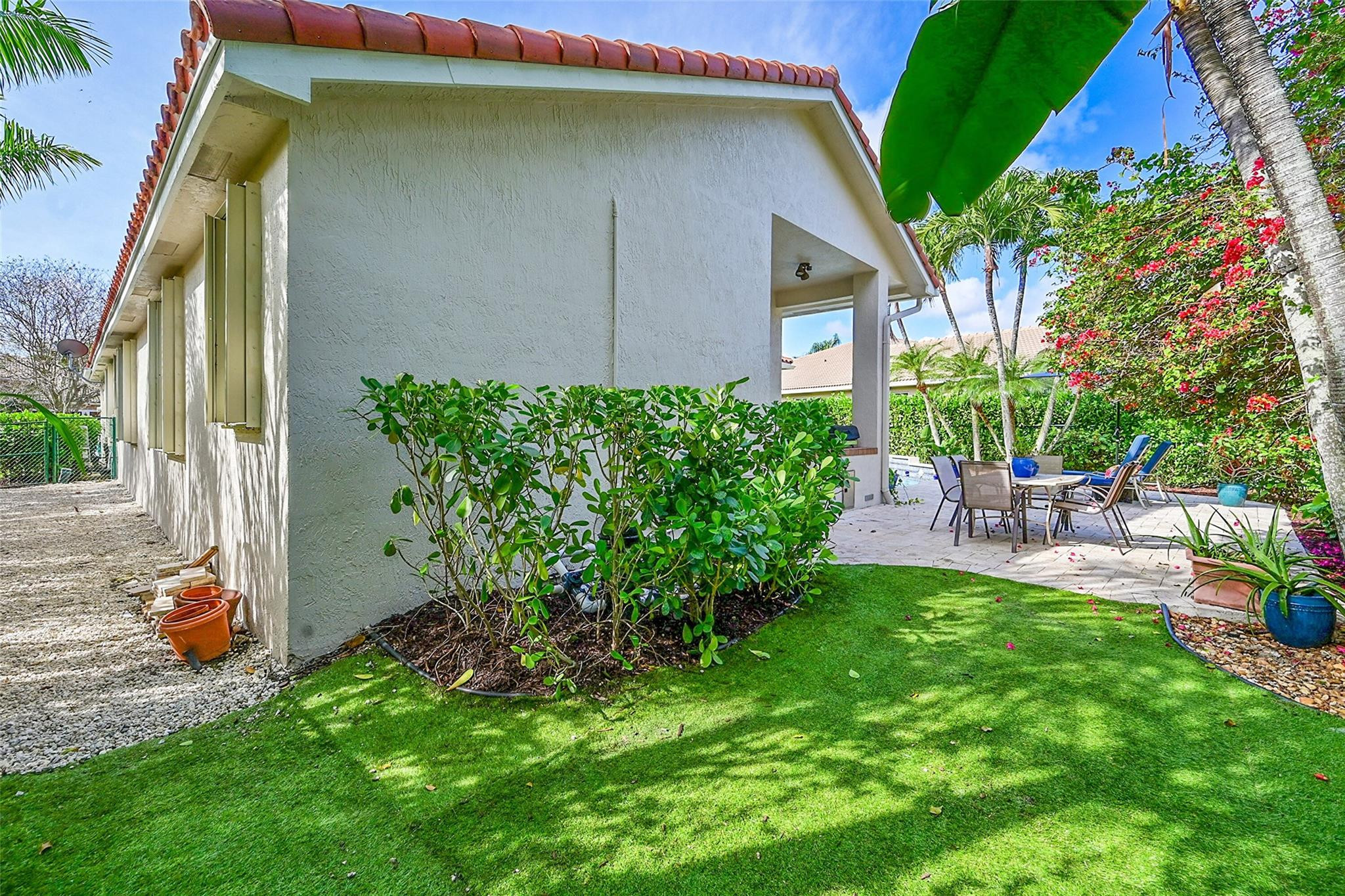 4971 NW 120th Ave