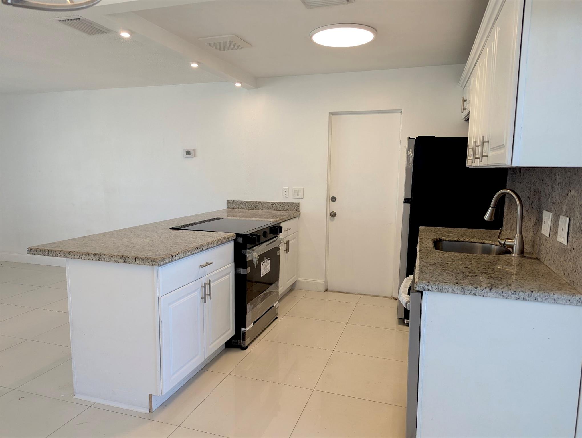 111 NW 31st Ct