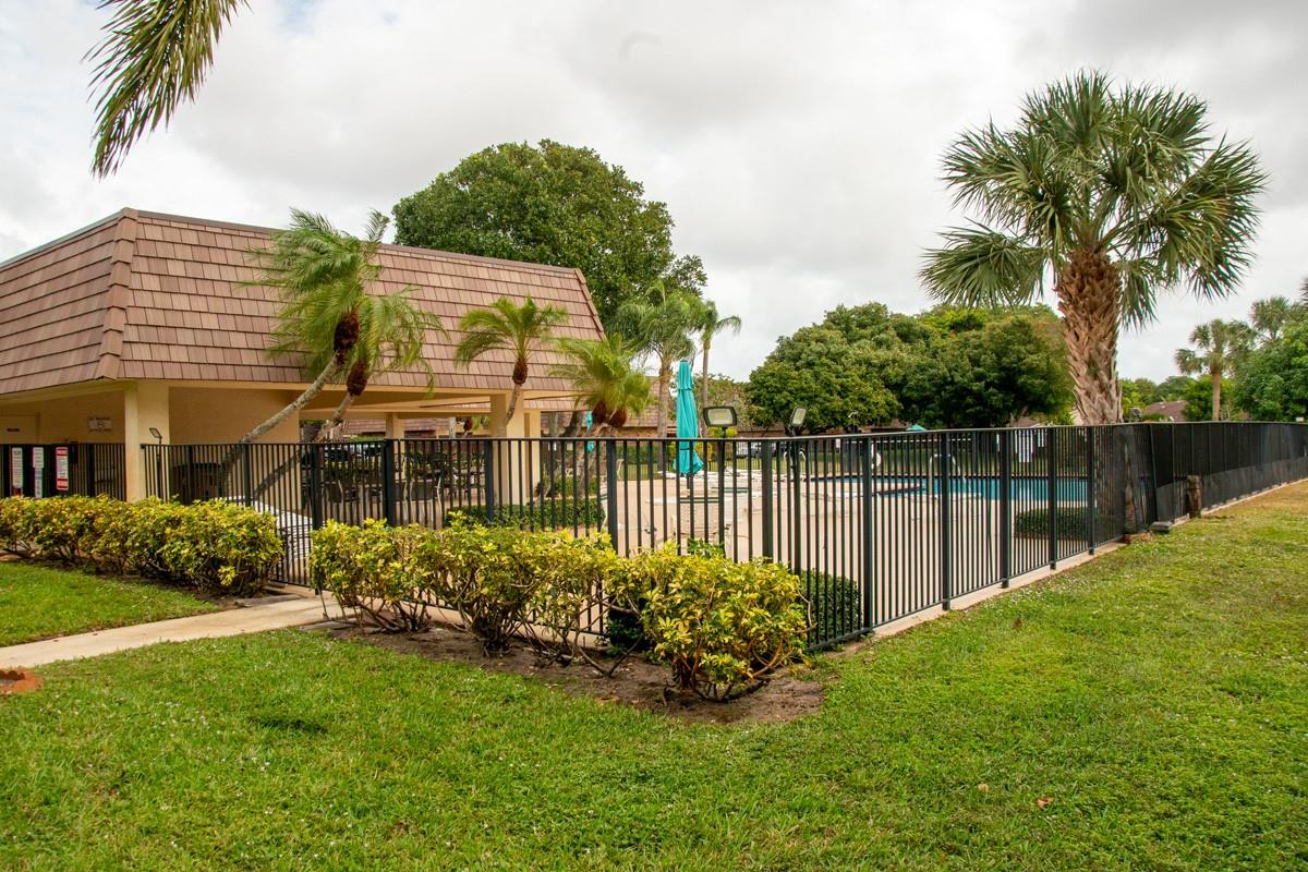 2540 SW 15th St 2540