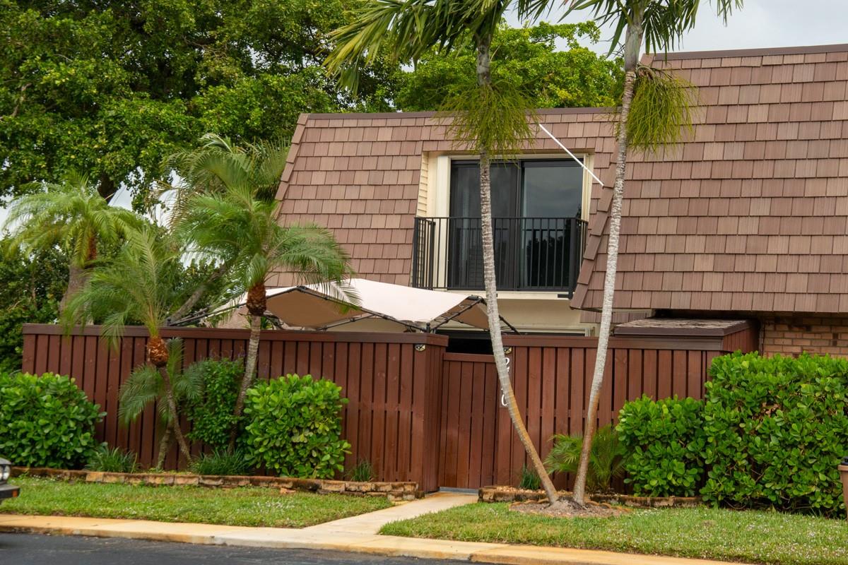 2540 SW 15th St 2540