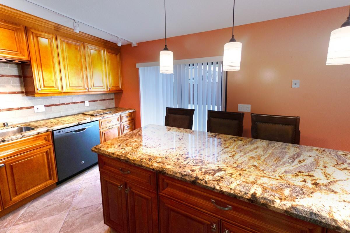 2540 SW 15th St 2540