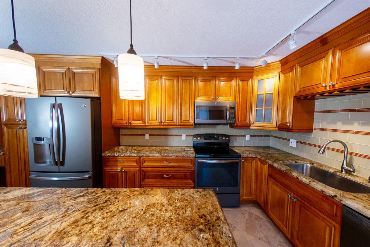 2540 SW 15th St 2540