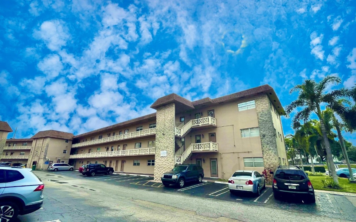 5011 W Oakland Park Blvd 304