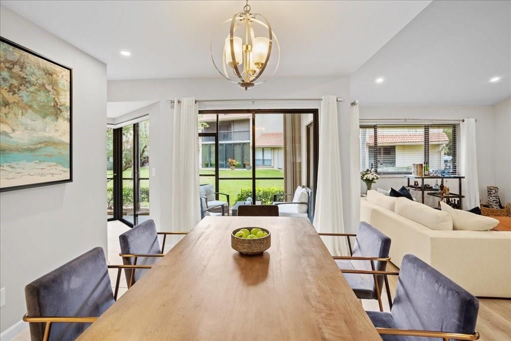 5670 Coach House Cir B