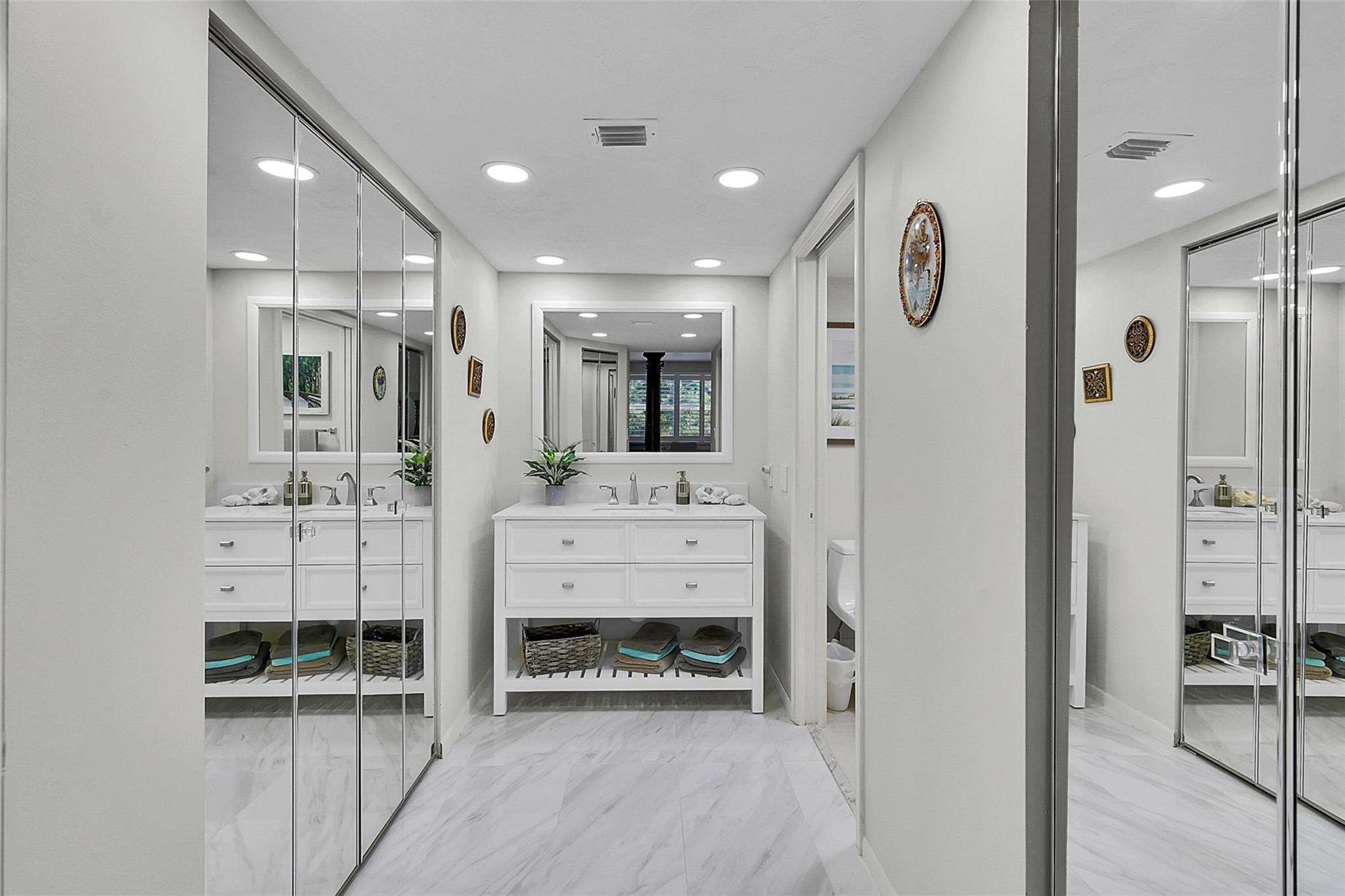 1601 Abaco Dr D3