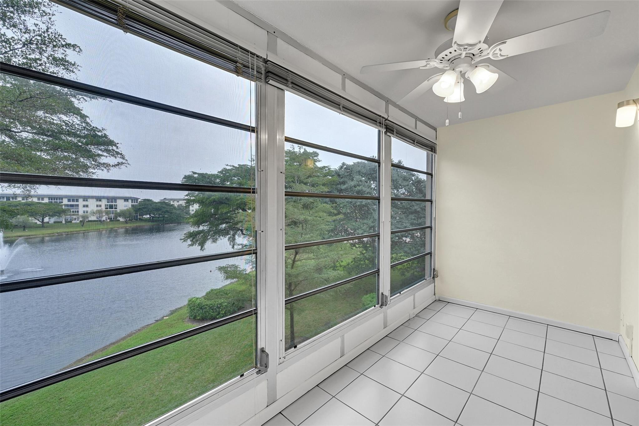 1703 Andros Isle F3