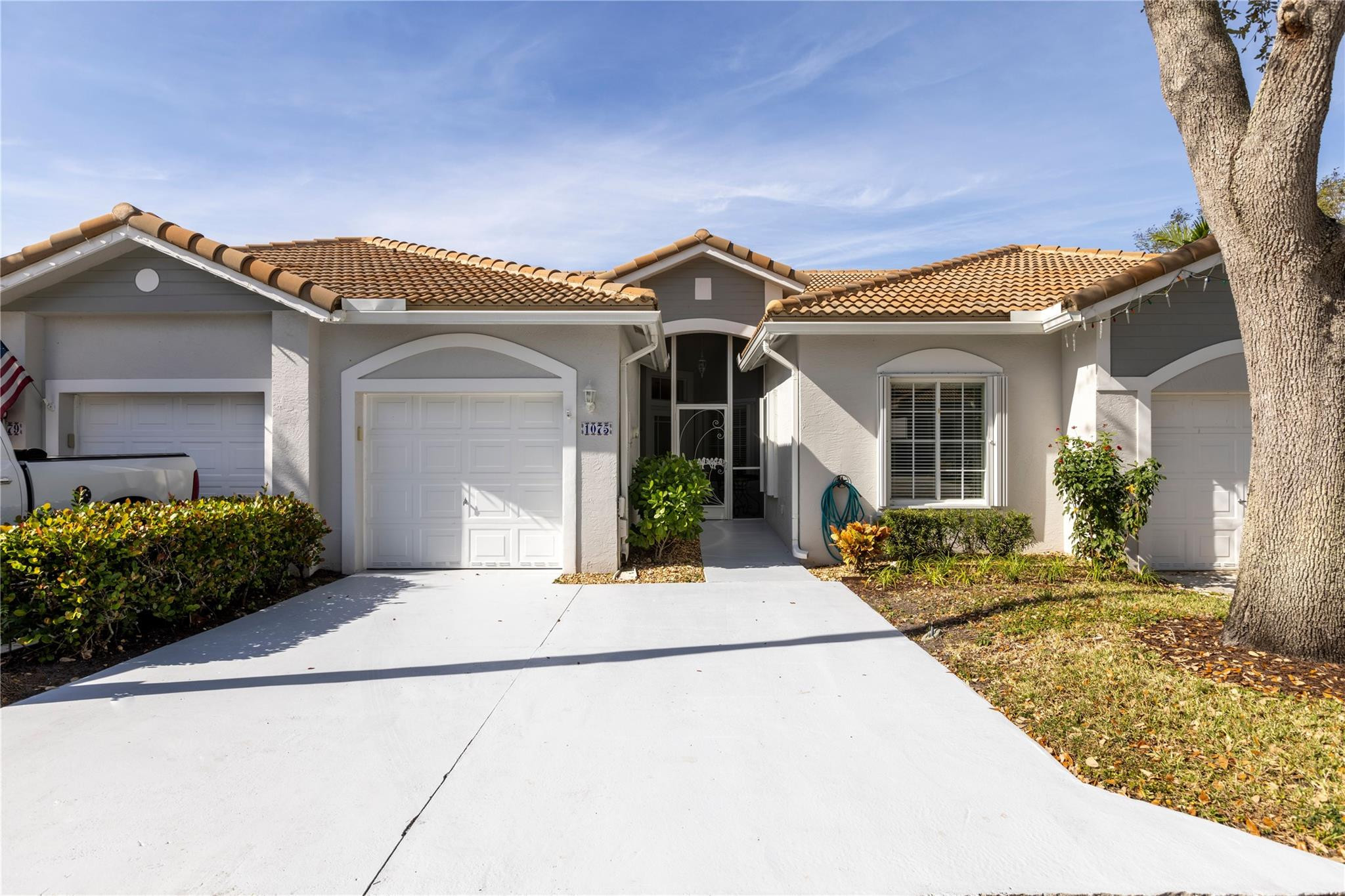 1075 SW 42nd Way