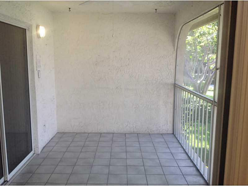 6485 Via Regina 6485