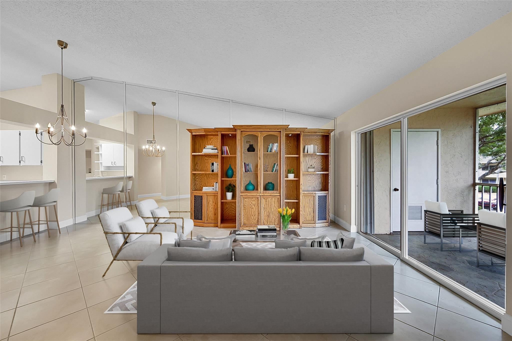 7457 N Devon Dr 211