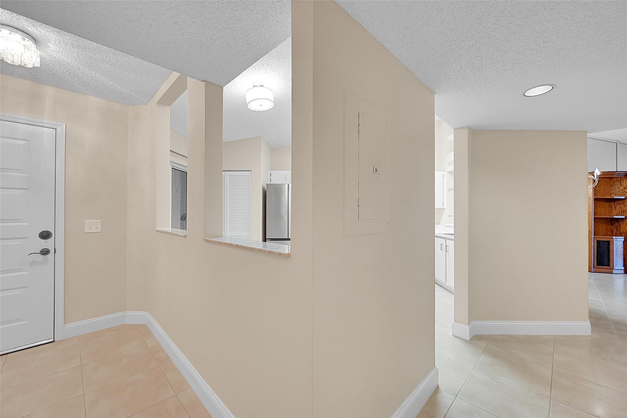 7457 N Devon Dr 211