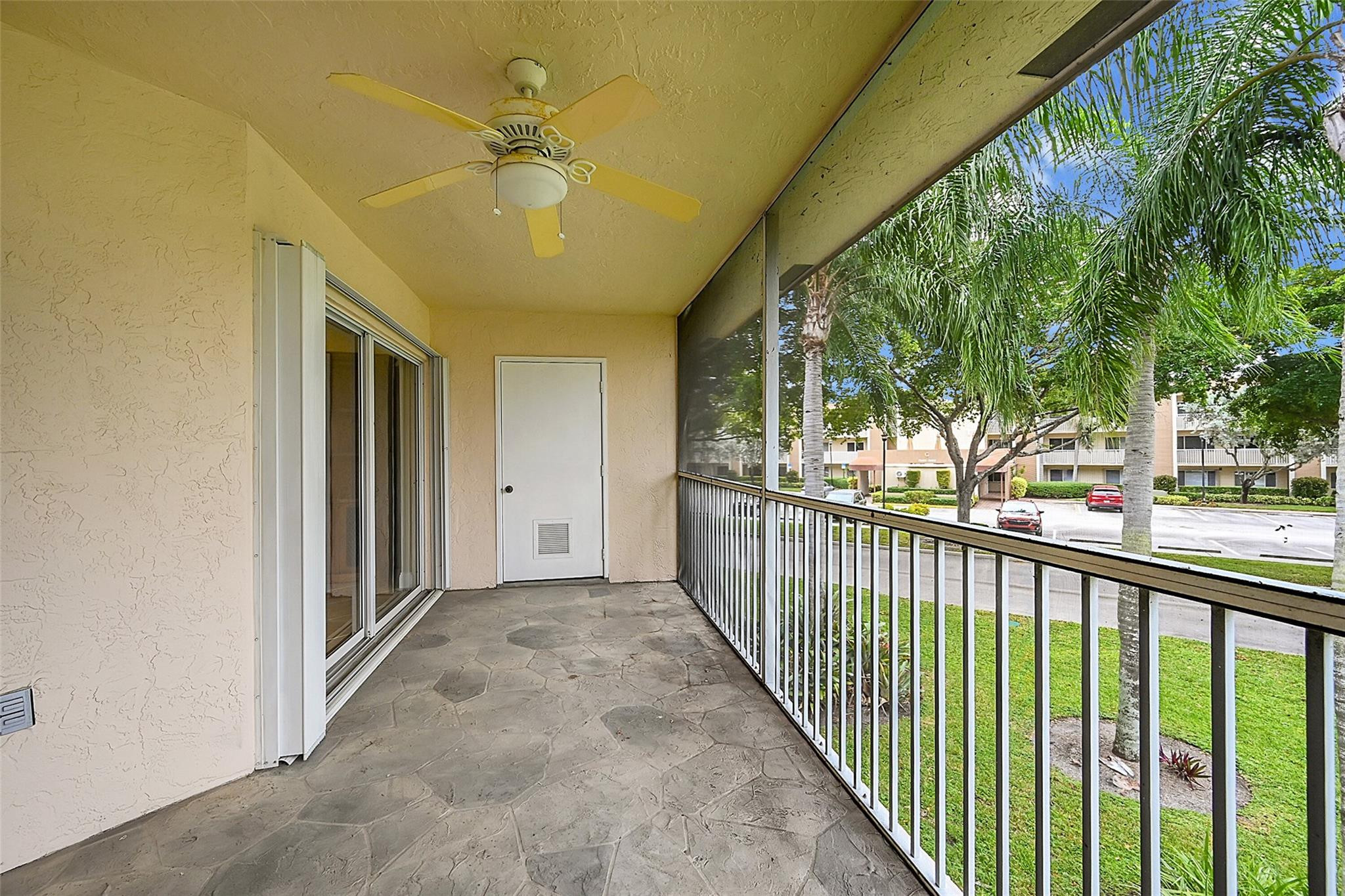 7457 N Devon Dr 211