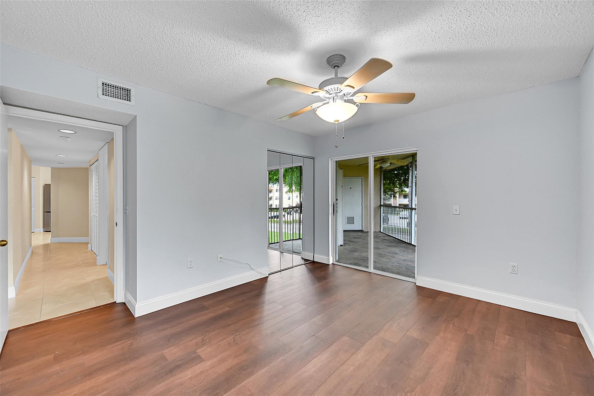 7457 N Devon Dr 211