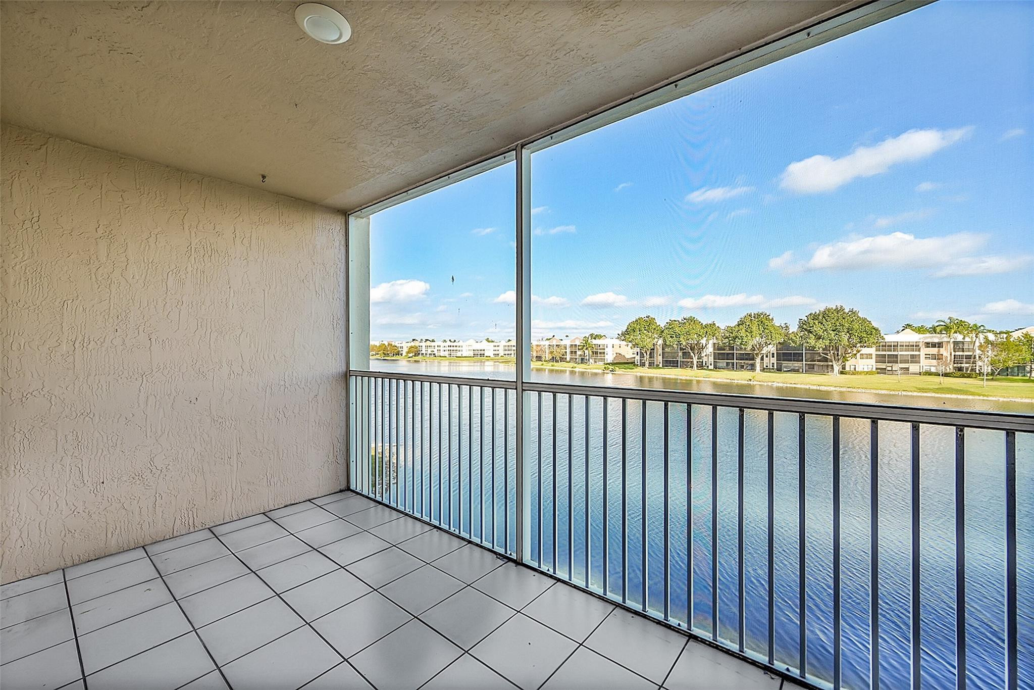 7292 S Devon Dr 302