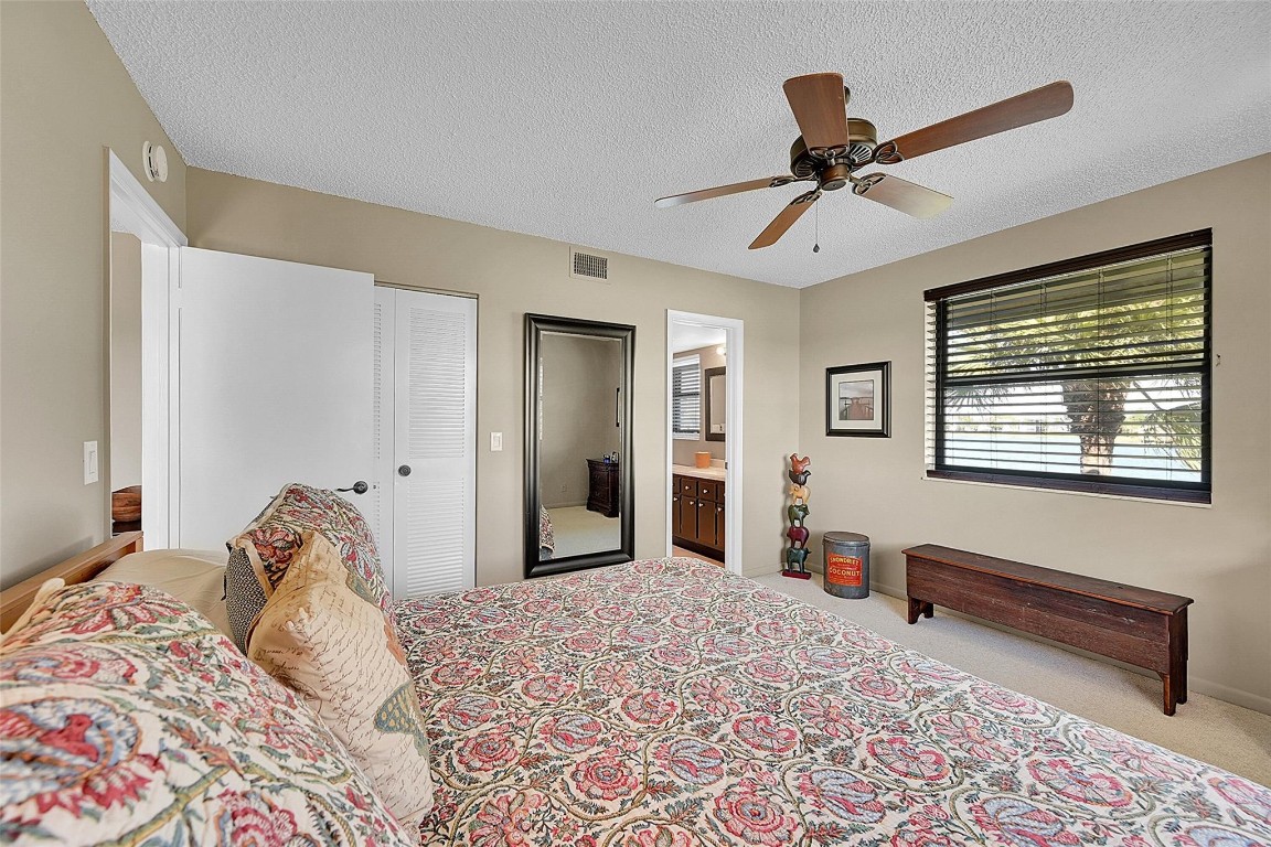 5510 Lakeside Dr 207