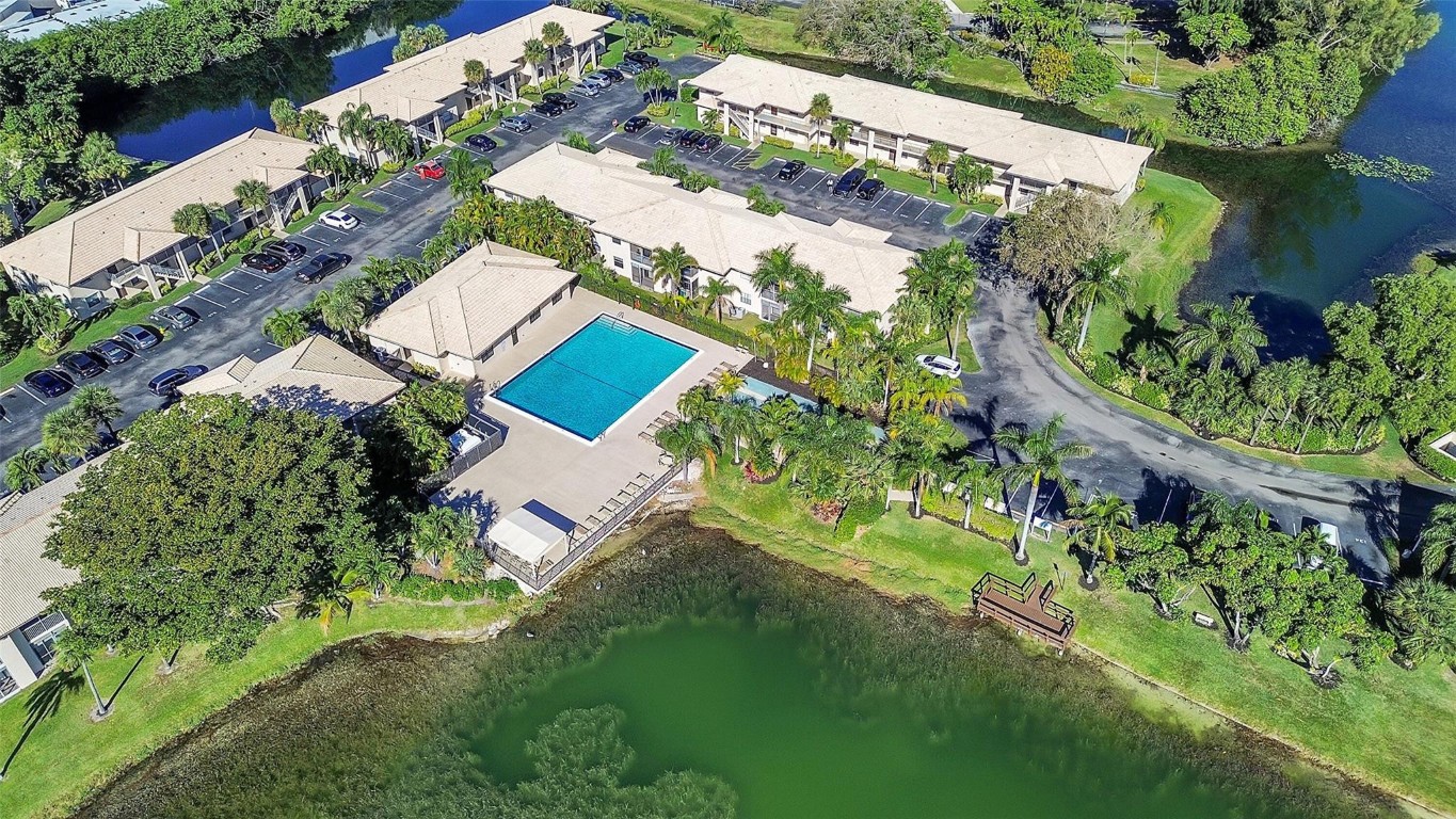 5510 Lakeside Dr 207