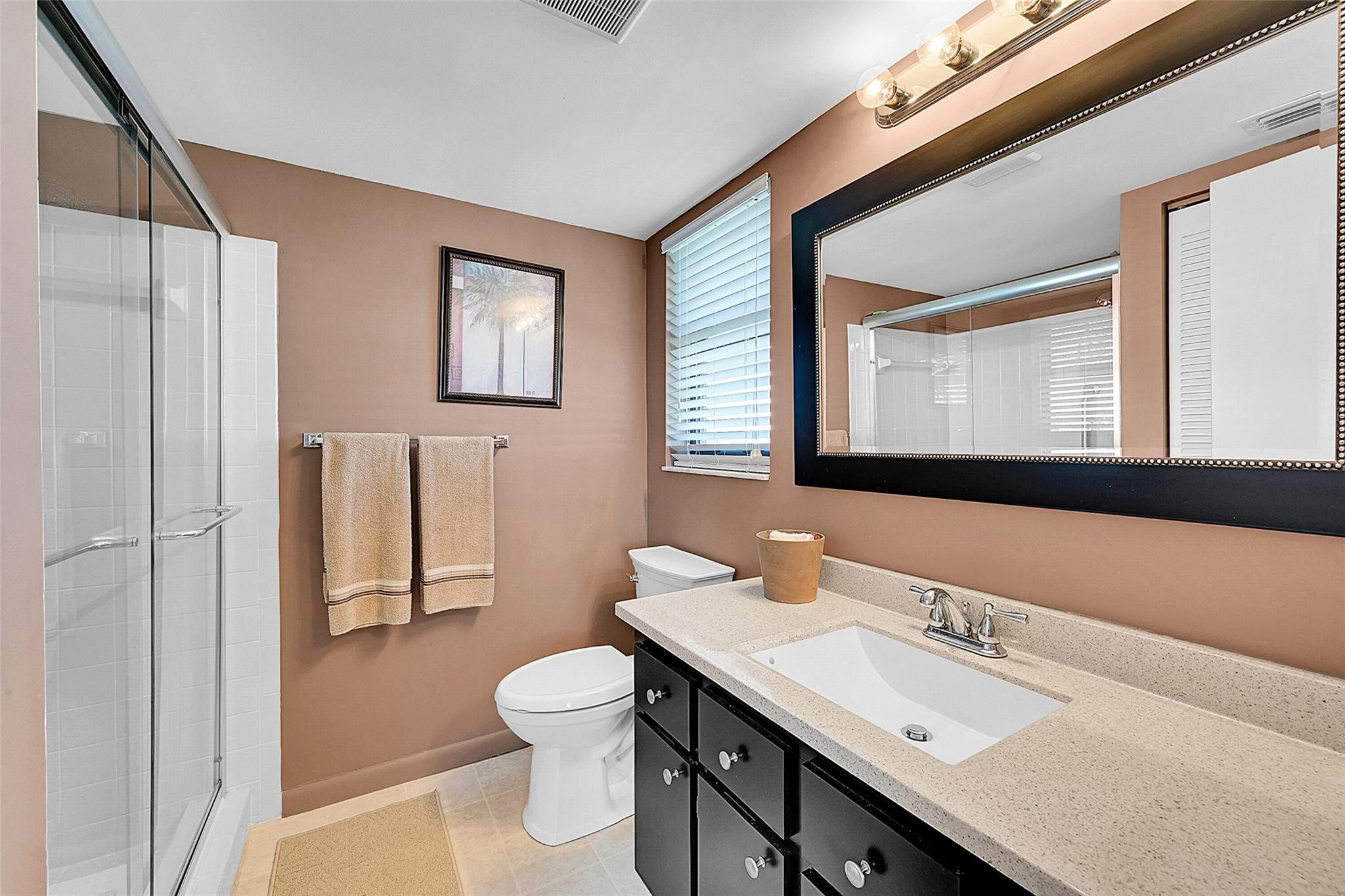 5510 Lakeside Dr 207
