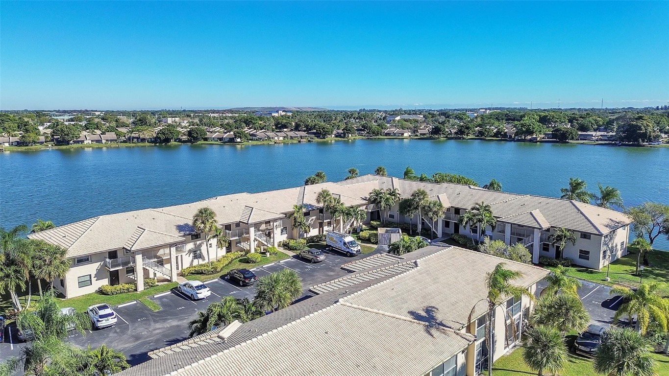 5510 Lakeside Dr 207