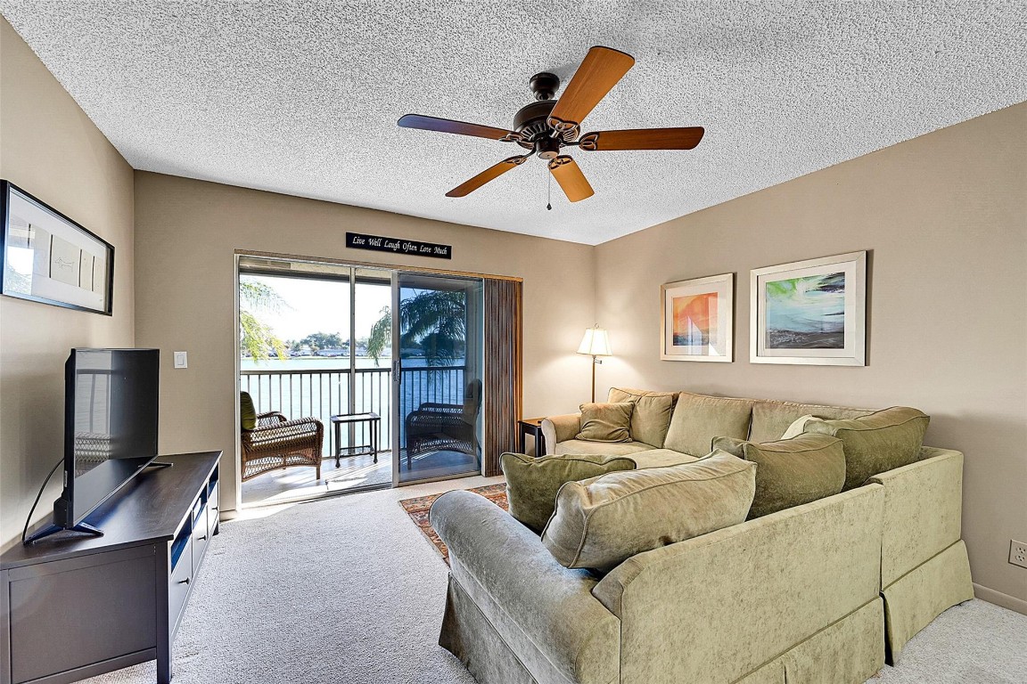 5510 Lakeside Dr 207