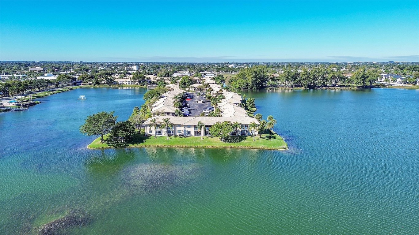 5510 Lakeside Dr 207