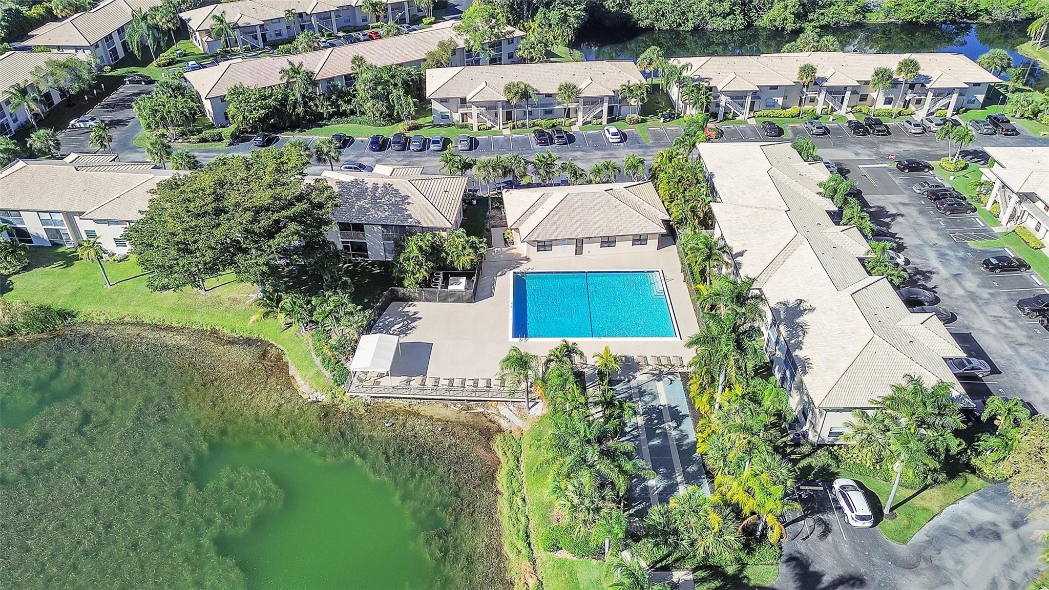 5510 Lakeside Dr 207