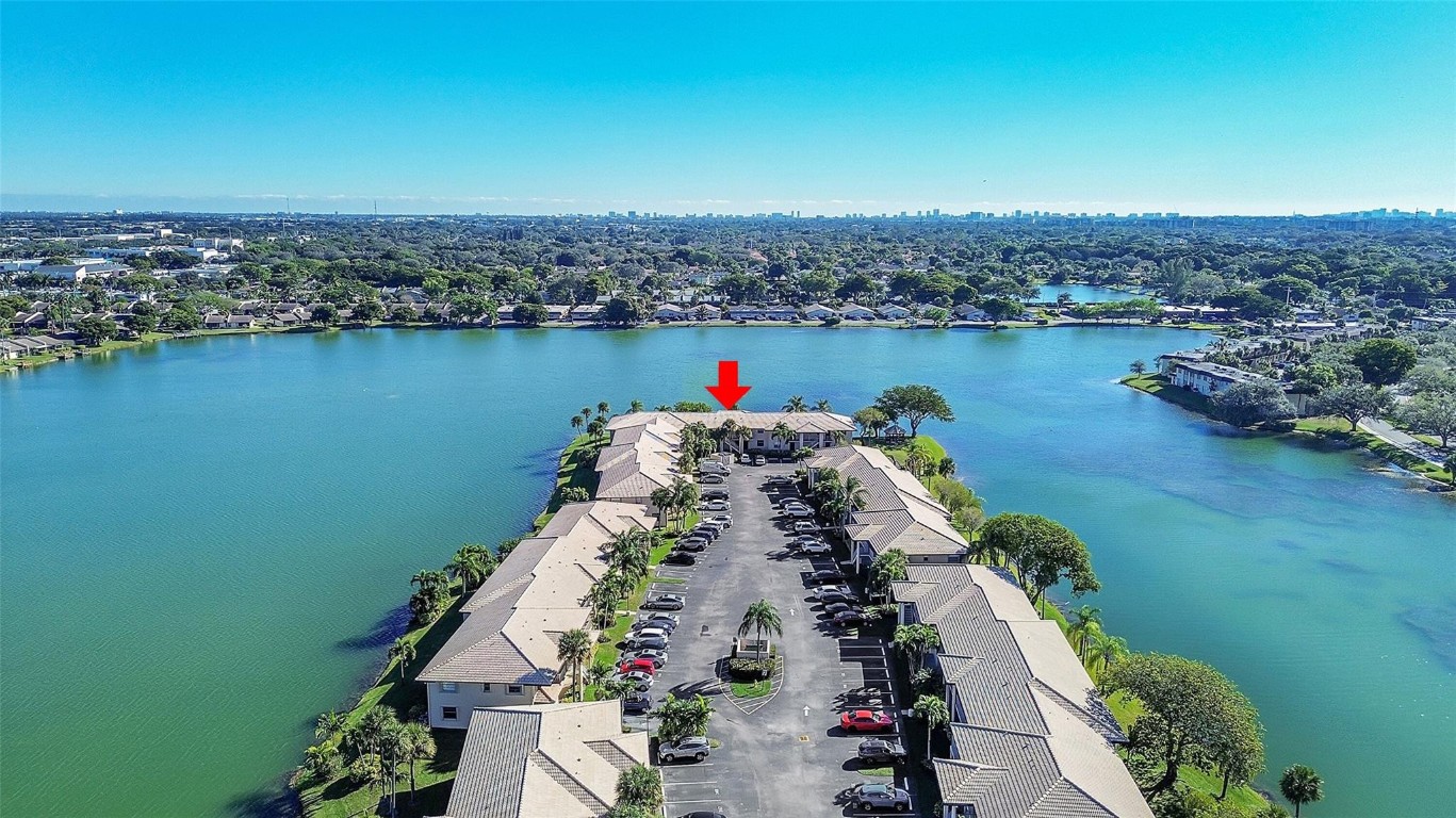 5510 Lakeside Dr 207