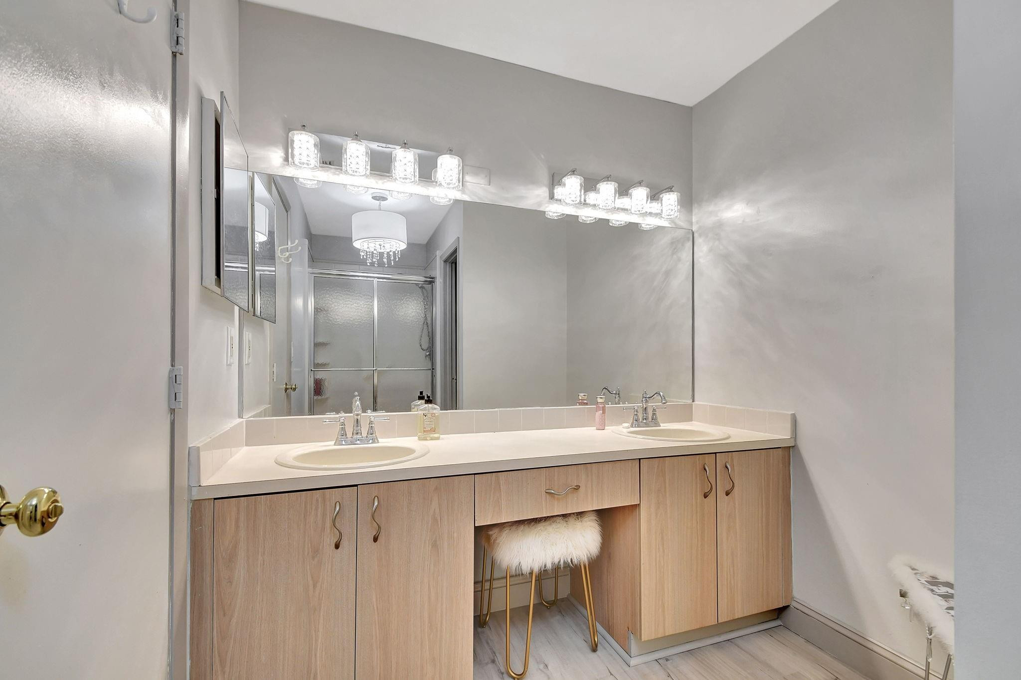 3355 Jog Park Drive 3355