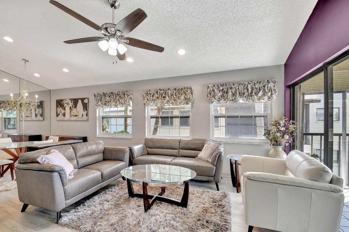 3355 Jog Park Drive 3355