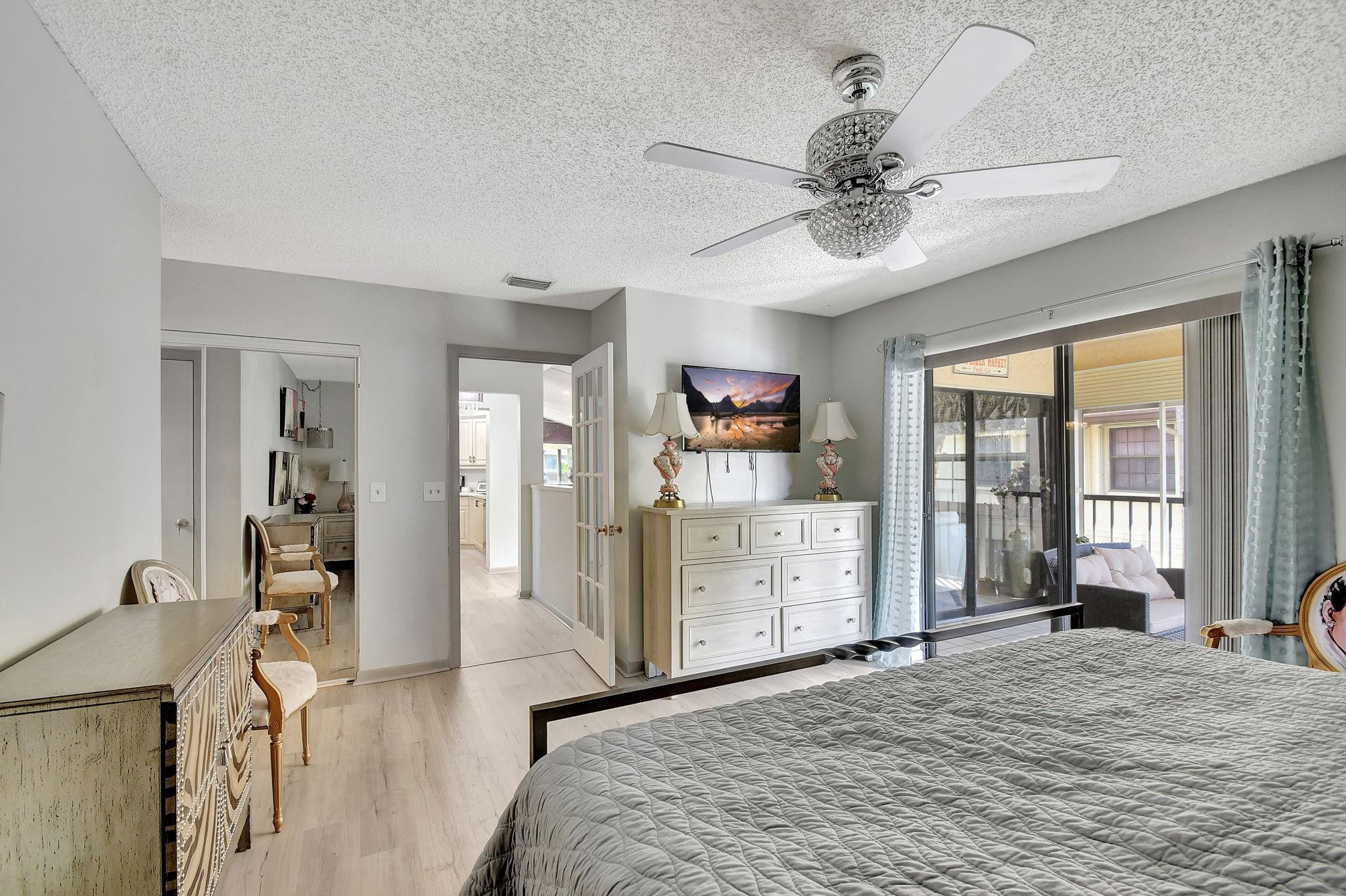 3355 Jog Park Drive 3355