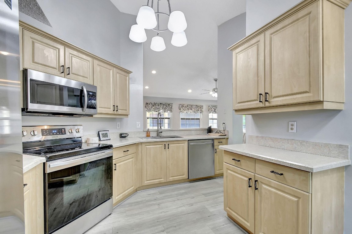 3355 Jog Park Drive 3355