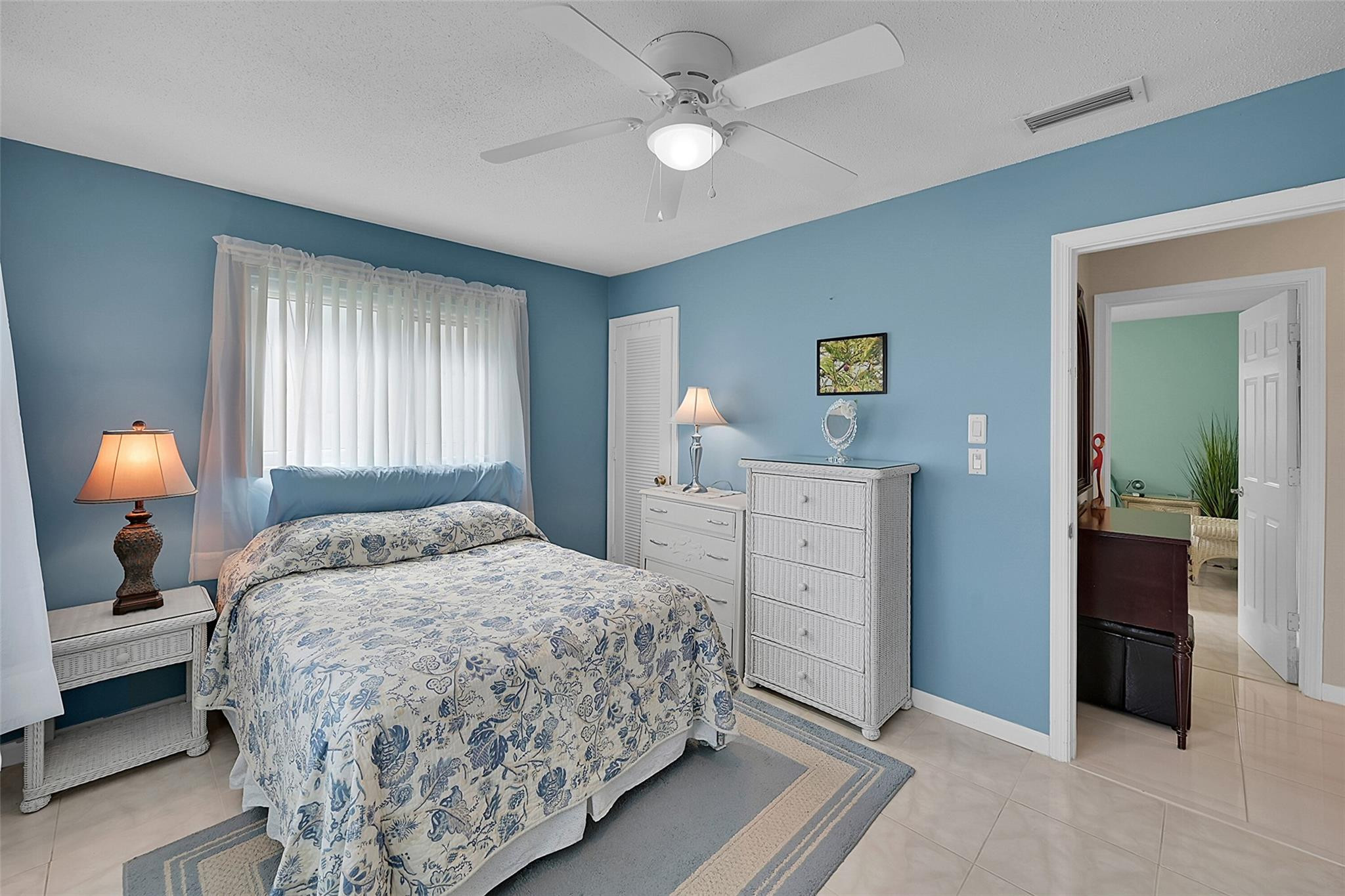 1015 NW 69th Ave