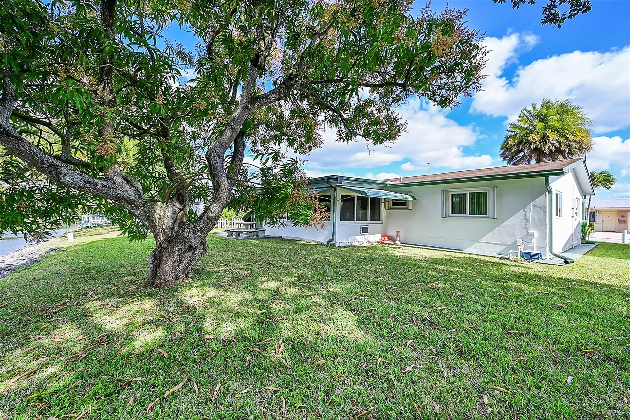1015 NW 69th Ave