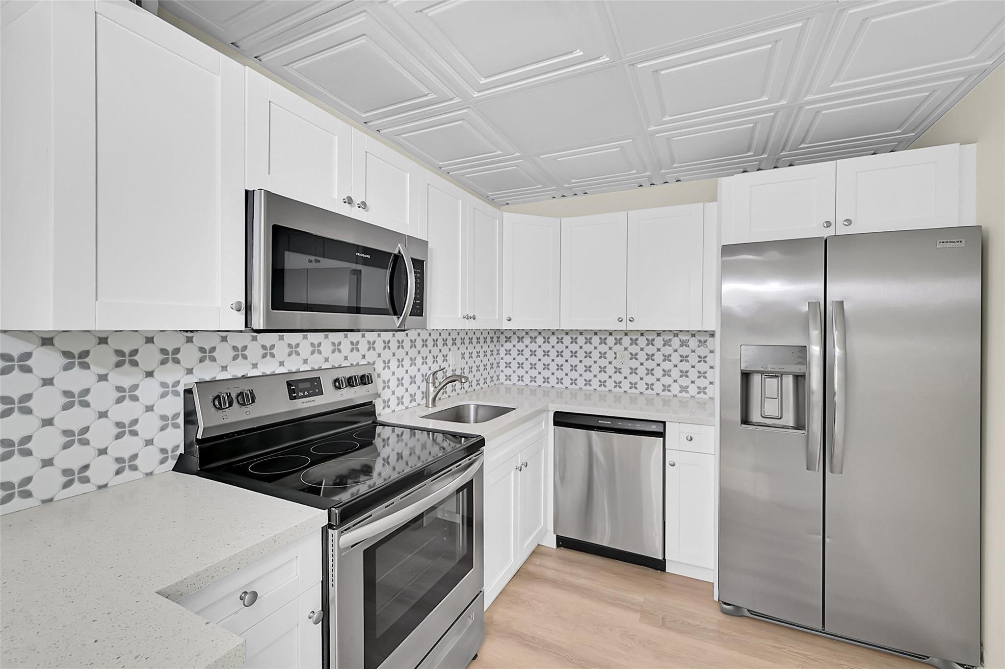 470 NW 20th St 3090