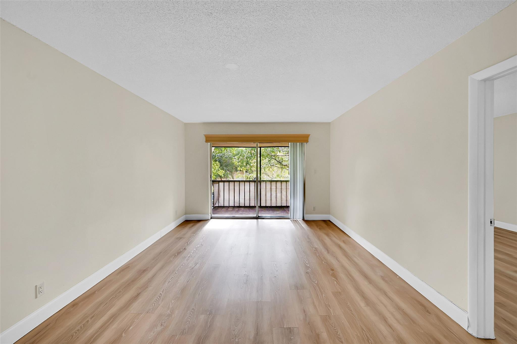 470 NW 20th St 3090