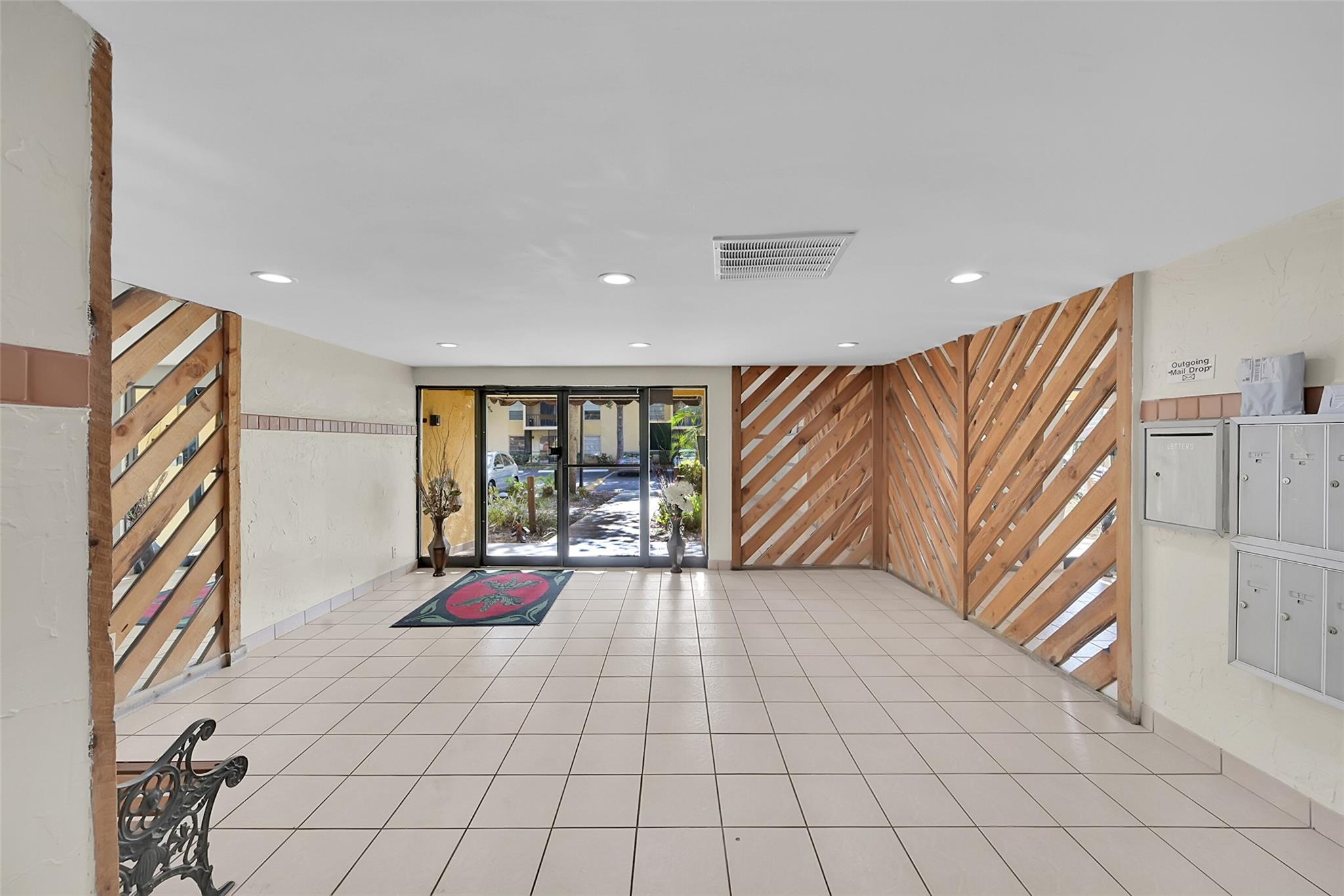 470 NW 20th St 3090