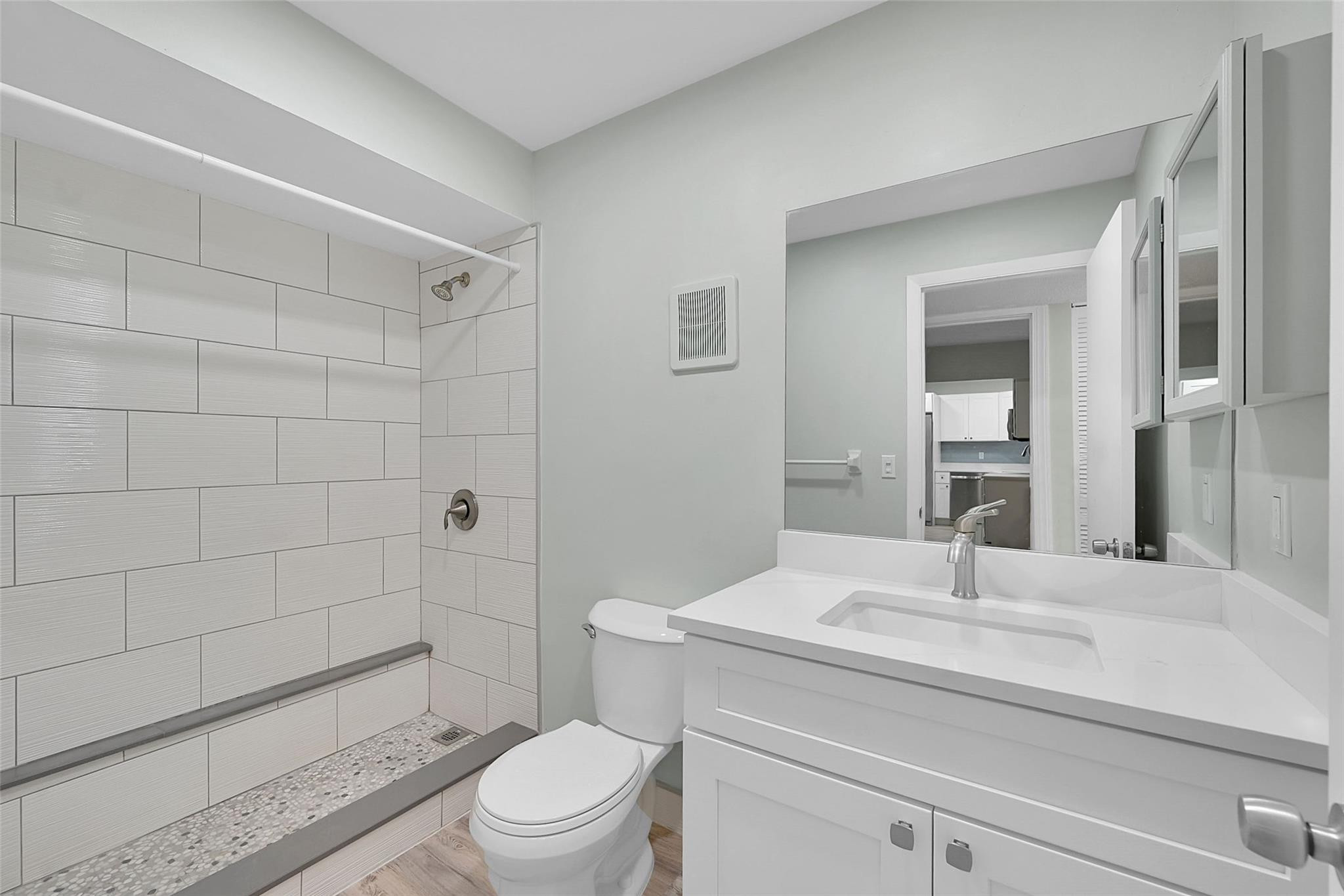 450 NW 20th St 3030