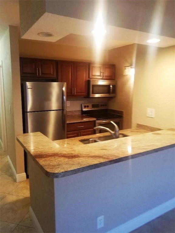 2401 RIVERSIDE DR 318-B