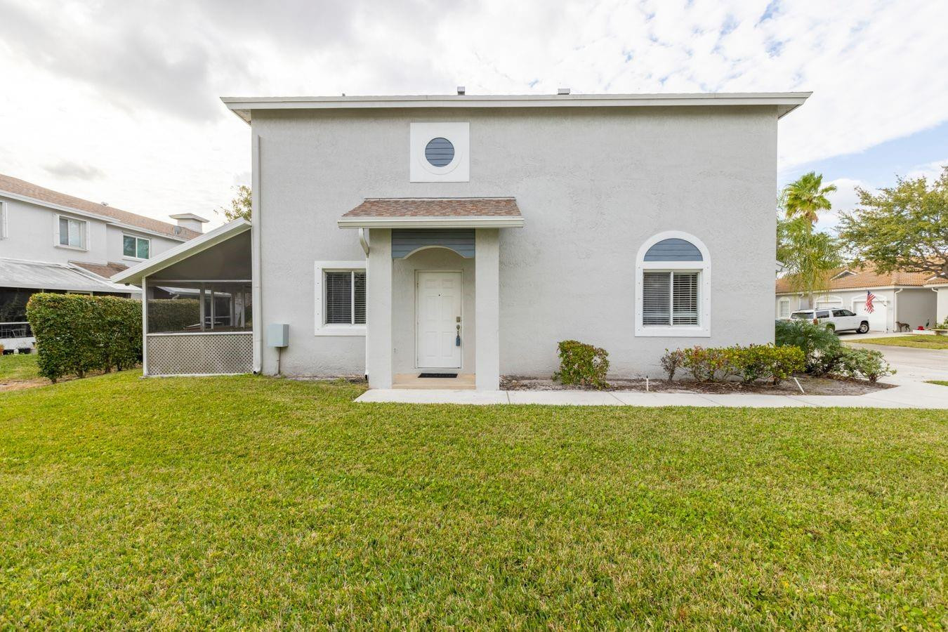4726 SW 13th Ct