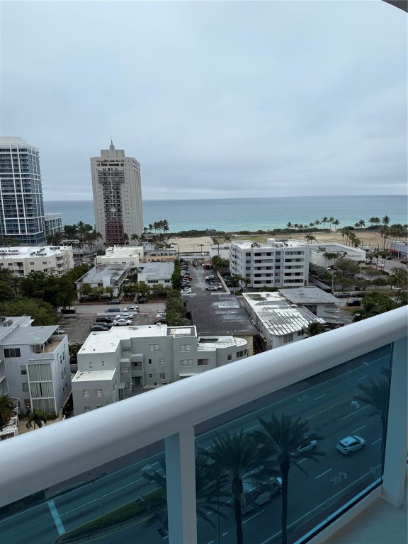 6770 Indian Creek Dr 14A