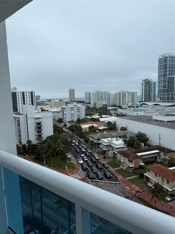 6770 Indian Creek Dr 14A