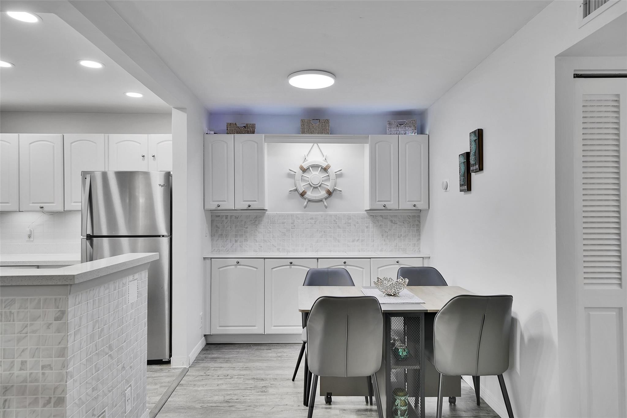 2870 NE 14th Street Cswy 303