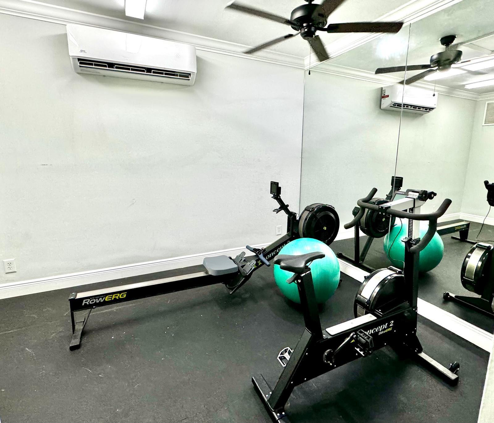 2870 NE 14th Street Cswy 303