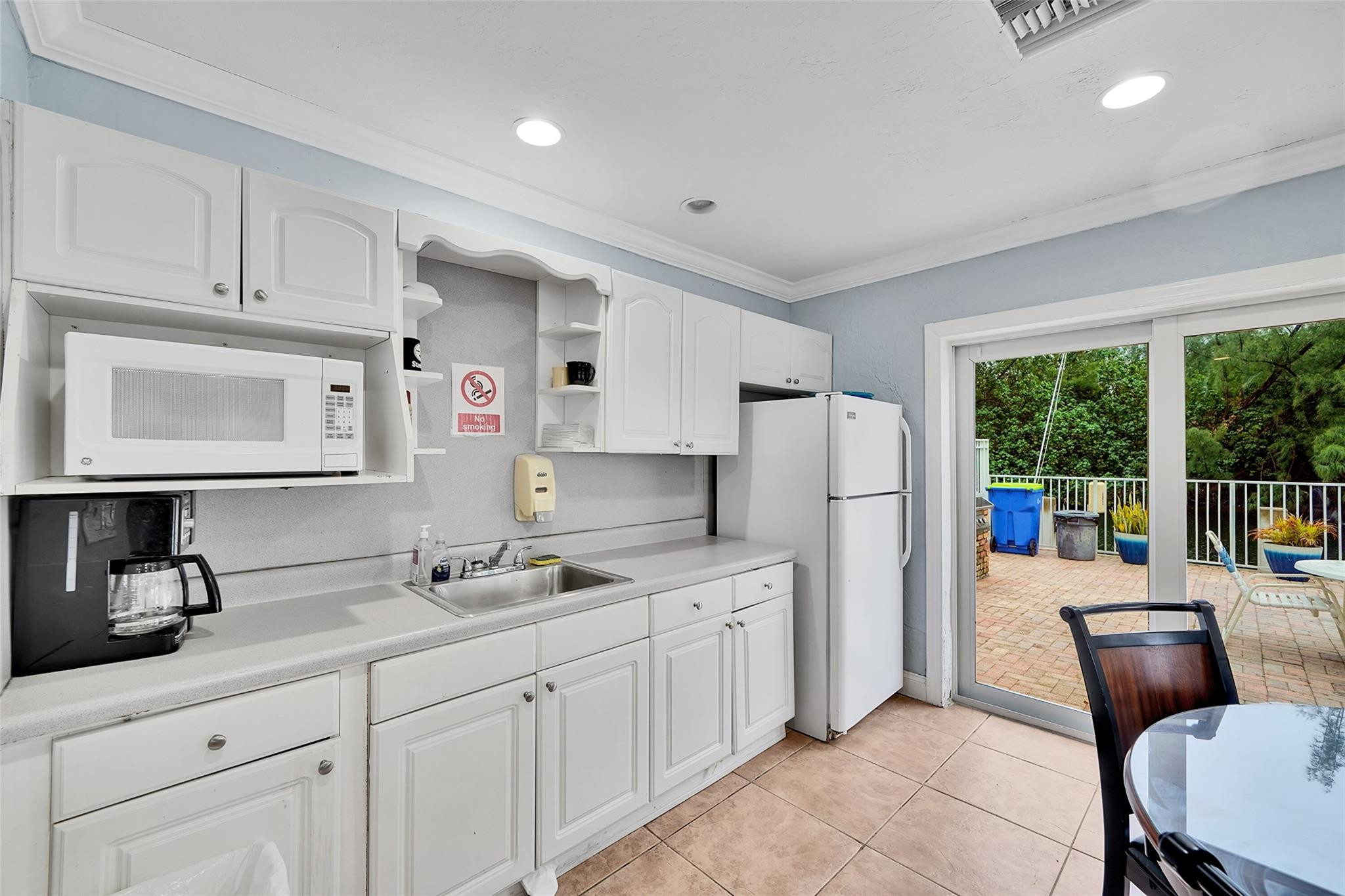 2870 NE 14th Street Cswy 303